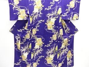 貝桶に草花模様小紋着物(重ね衿付き)